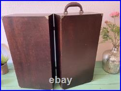 VTG American Girl Doll Samantha AND personalized AG Wooden Trunk! Christmas Joy