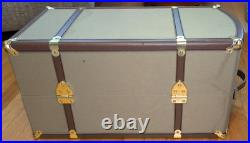 Vintage American Girl Doll Trunk withhangers