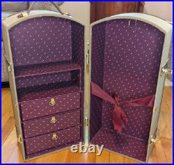 Vintage American Girl Doll Trunk withhangers