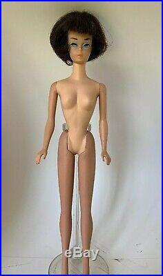 Vintage Brunette Bendable Leg American Girl Barbie Doll All Original Beautiful