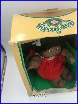 Vintage Cabbage Patch Doll African American Girl Yarn Hair with box- Please read