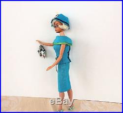 Vintage Mattel American Girl Barbie Doll Platinum Blonde in 1635 Fashion Editor